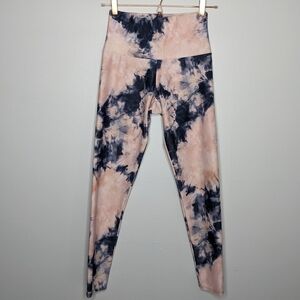 ✨3/$15 Onzie pink blue tie dye exercise leggings S